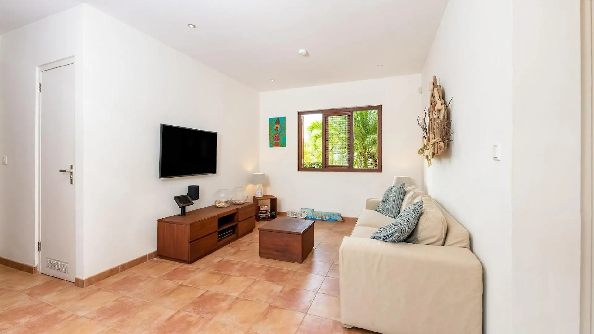 Holiday Villa At Jan Thielstrand In Willemstad