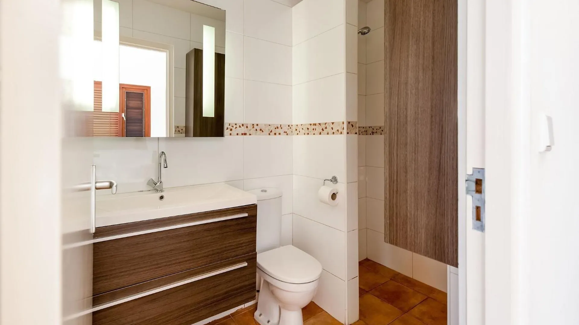 Holiday Villa At Jan Thielstrand In Willemstad